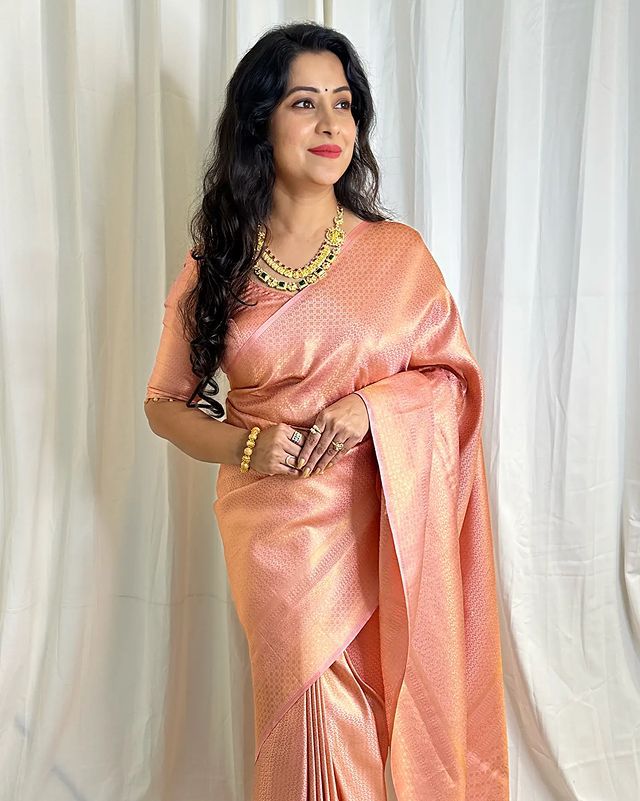 Ebullience Baby Pink Soft Silk Saree With Imbrication Blouse Piece