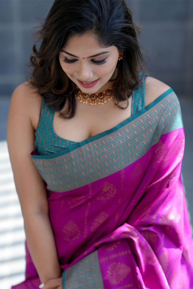 Conflate Purple Soft Banarasi Silk Saree With Stunner Blouse Piece