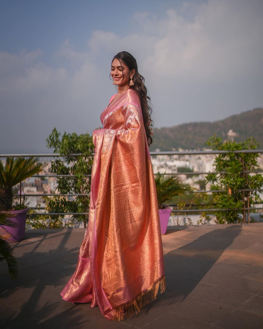 Denouement Pink Soft Banarasi Silk Saree With Impressive Blouse Piece