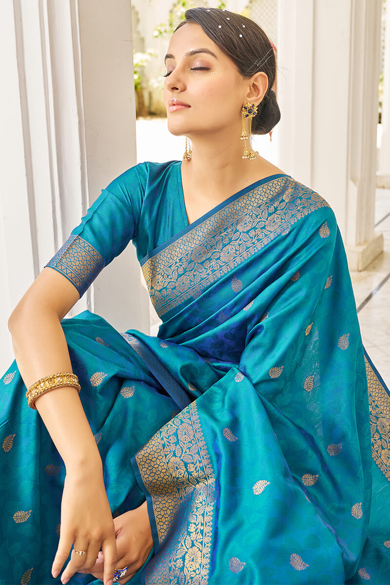 Elision Firozi Kanjivaram Silk Saree With Comely Blouse Piece