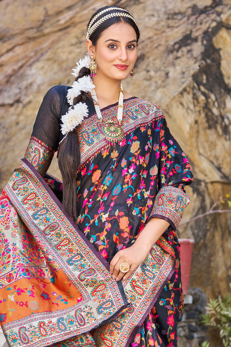 Stylish Black Pashmina saree With Scrumptious Blouse Piece