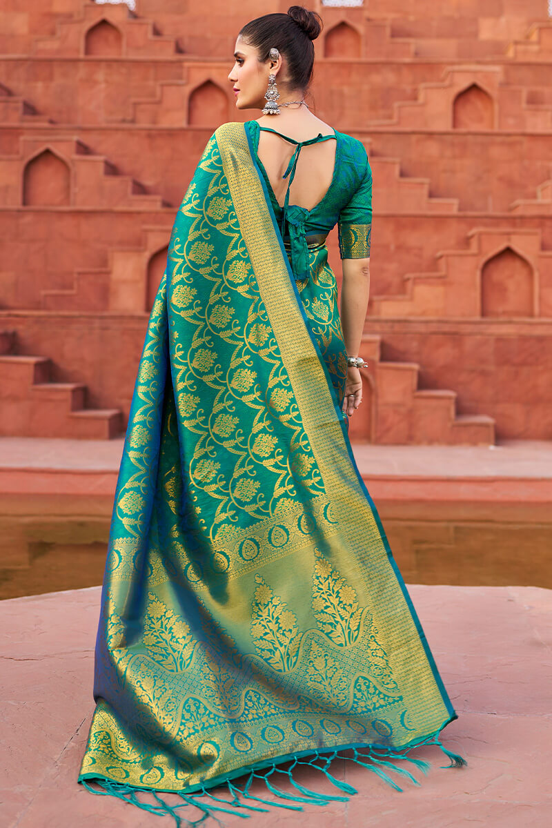 Gleaming Rama Soft Banarasi Silk Saree With Supernal Blouse Piece