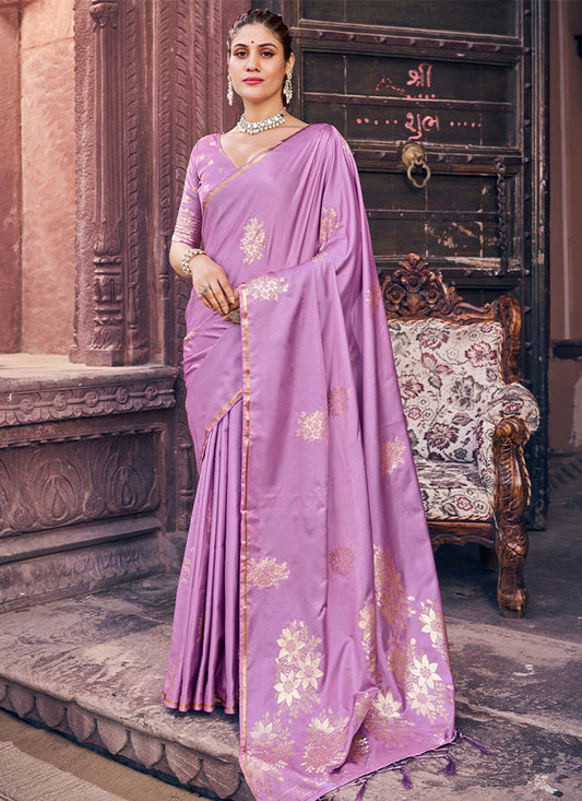 Pretty Lavender Soft Banarasi Silk Saree With Confounding Blouse Piece