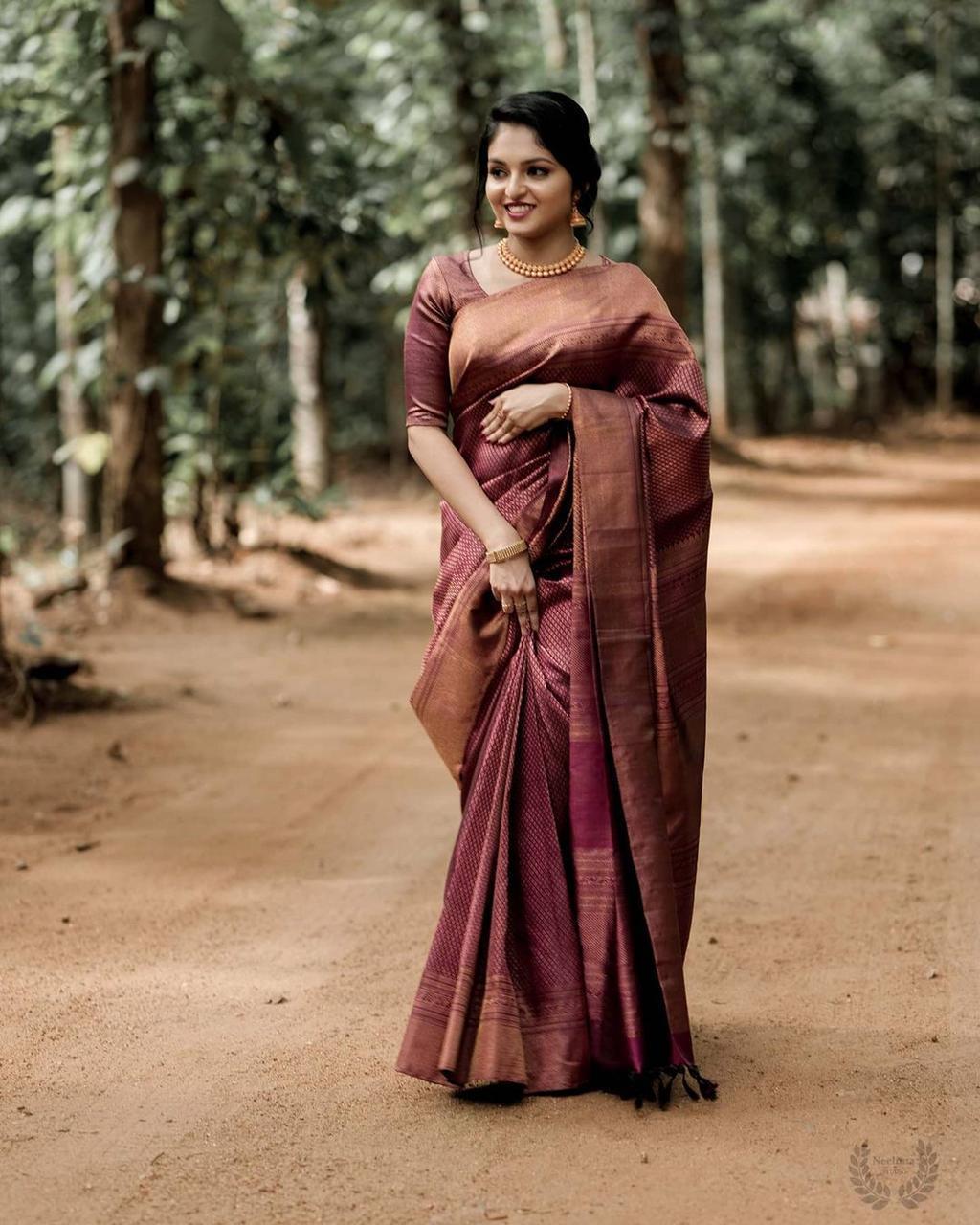 Mellifluous Maroon Soft Silk Saree With Demure Blouse Piece