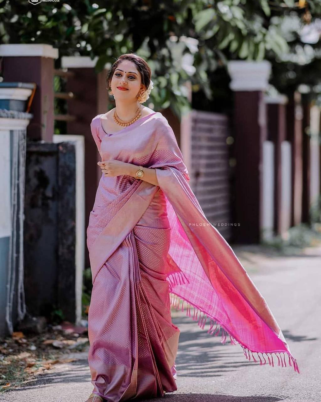 Mellifluous Pink Soft Silk Saree With Petrichor Blouse Piece