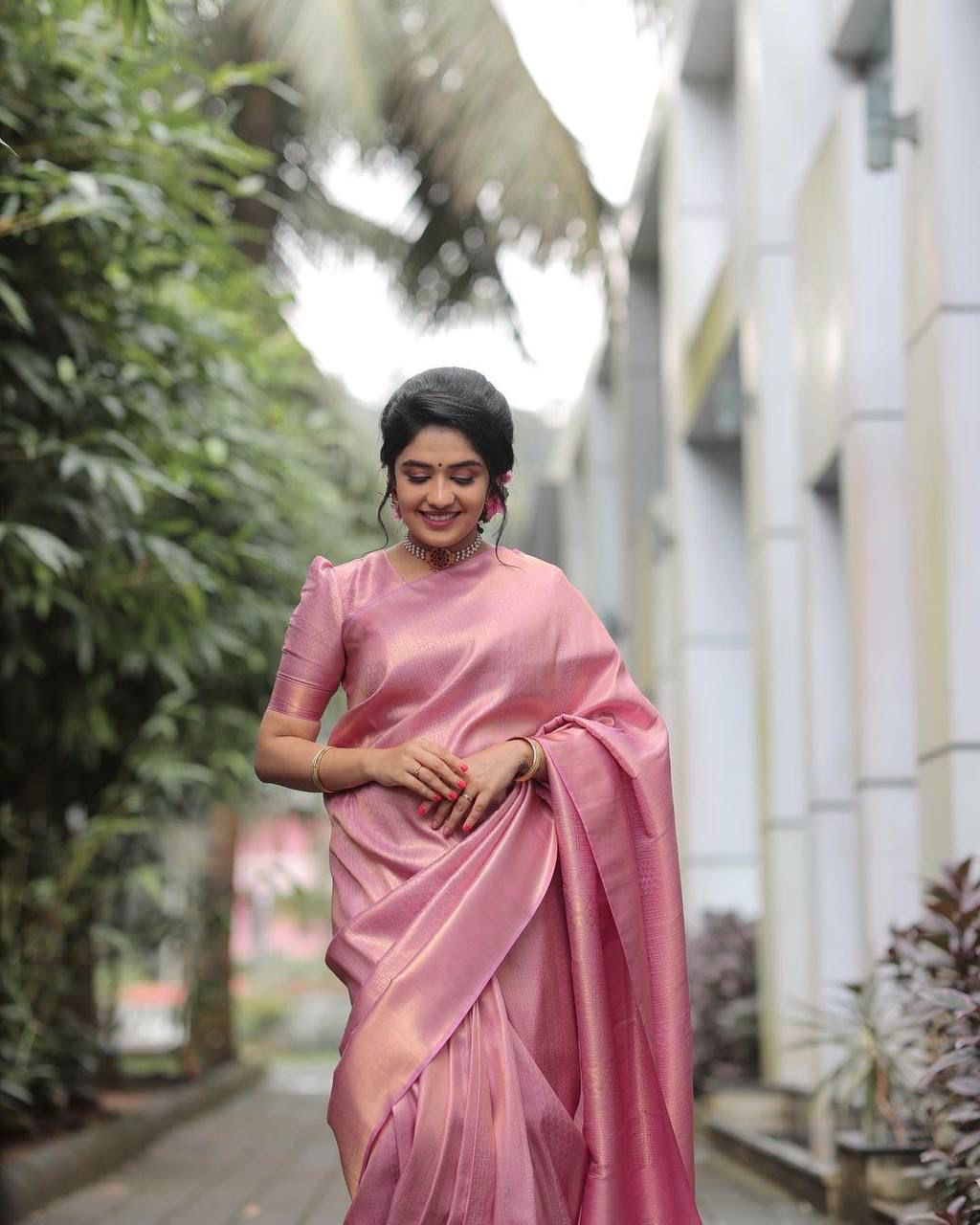 Bucolic Pink Soft Silk Saree With Forbearance Blouse Piece