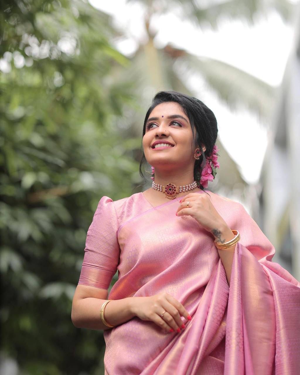 Bucolic Pink Soft Silk Saree With Forbearance Blouse Piece