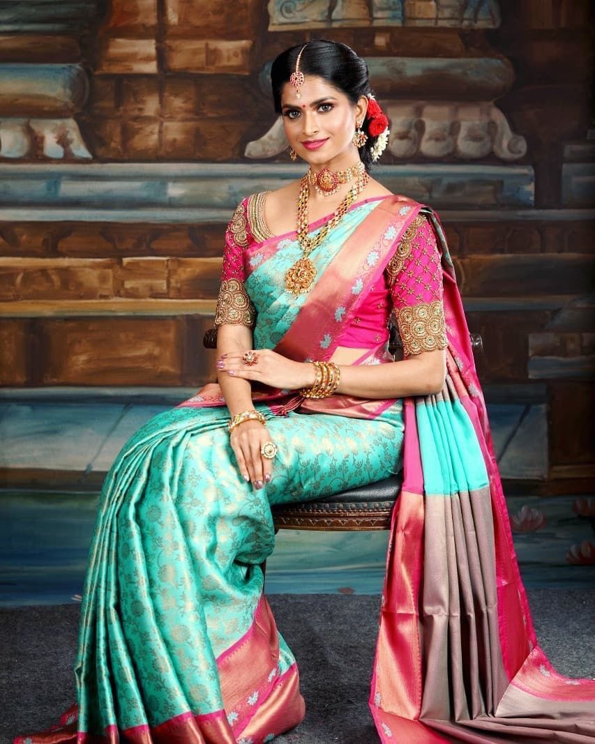 Delectable Sky Soft Silk Saree With Fancifull Blouse Piece