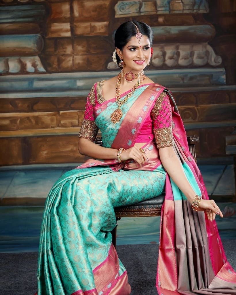 Delectable Sky Soft Silk Saree With Fancifull Blouse Piece