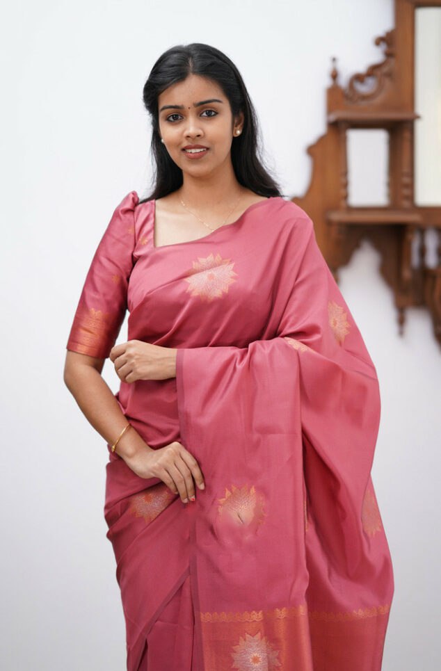 Mesmerising Pink Soft Silk Saree With Skinny Blouse Piece