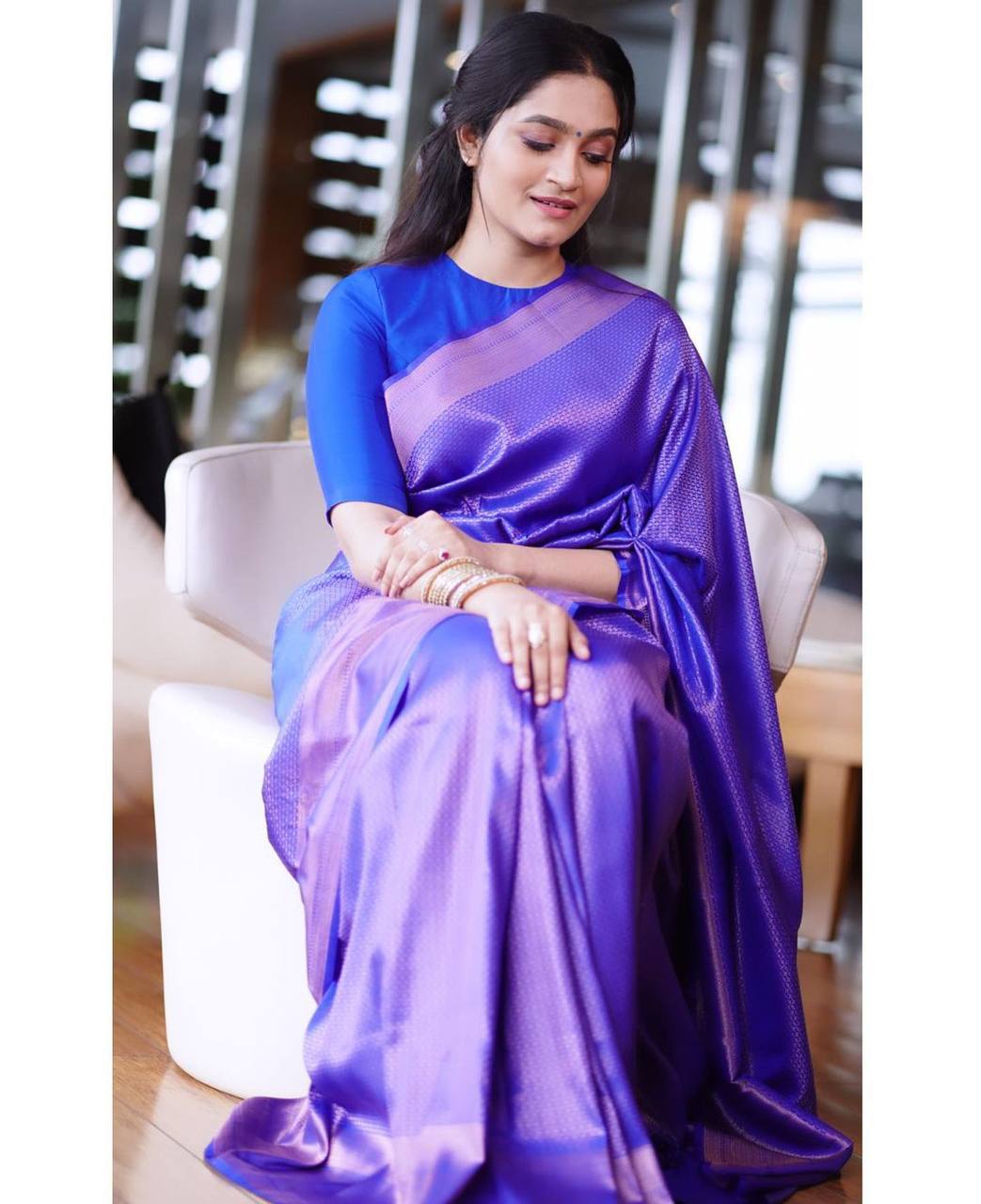 Inspiring Blue Soft Banarasi Silk Saree With Entrancing Blouse Piece