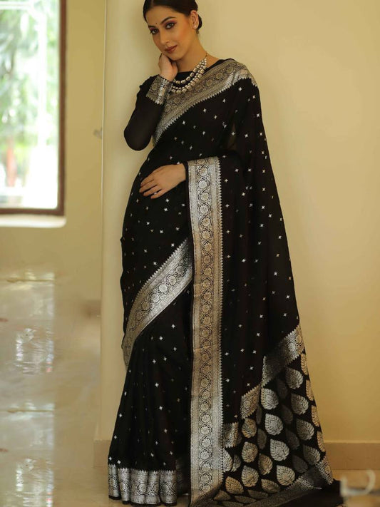 Fugacious Black Cotton Silk Saree With Sizzling Blouse Piece