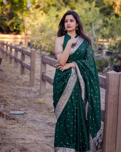 Moiety Green Cotton Silk Saree With Sensational Blouse Piece