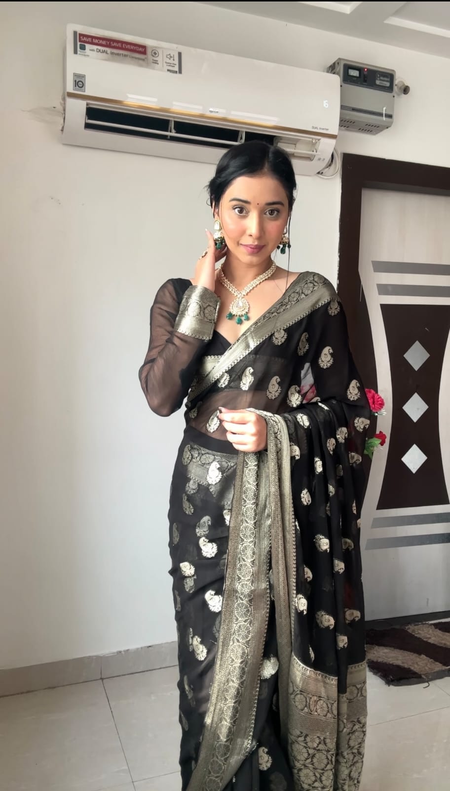 Evanescent 1-Minute Ready To Wear Black Cotton Silk Saree