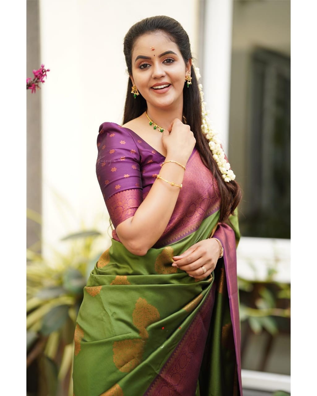 Artistic Green Soft Silk Saree With Supernal Blouse Piece