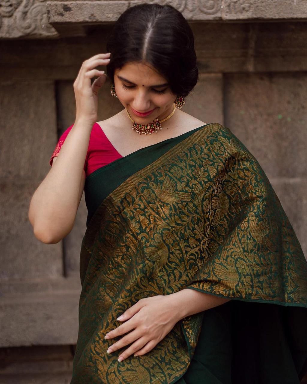 Refreshing Green Soft Silk Saree With Gorgeous Blouse Piece