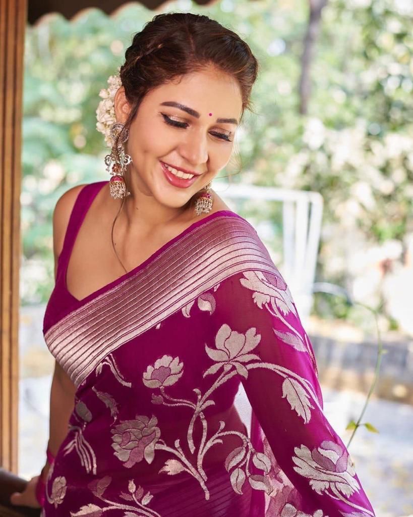 Lassitude Purple Banarasi Silk Saree With Lovely Blouse Piece