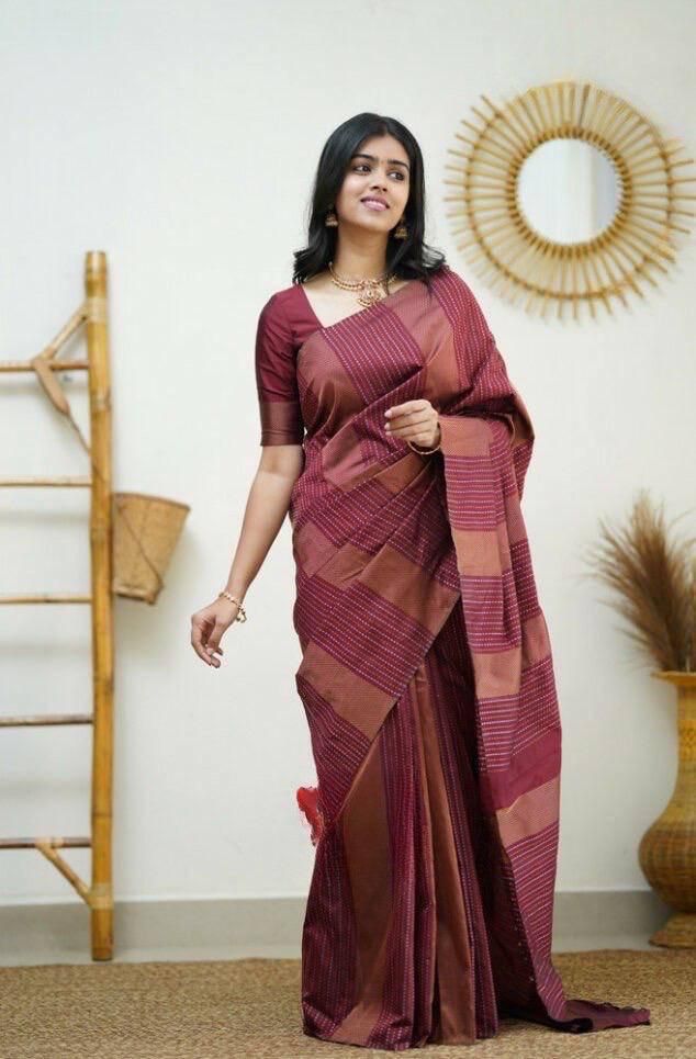 Traditional Maroon Soft Silk Saree With Luxuriant Blouse Piece