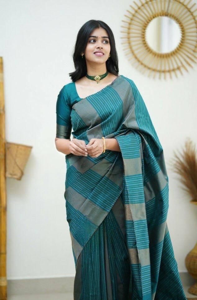 Palimpsest Rama Soft Silk Saree With Chatoyant Blouse Piece