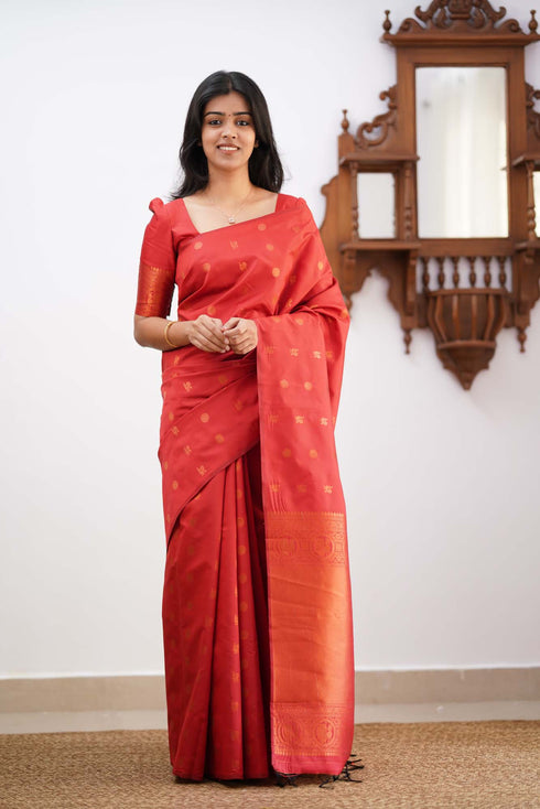 Staring Red Soft Silk Saree With Deserving Blouse Piece