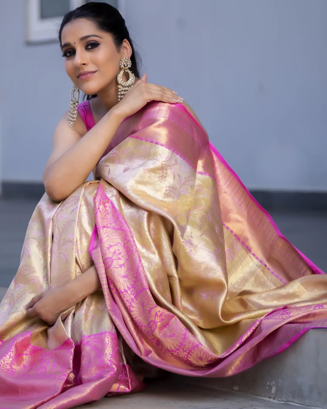 Sophisticated Beige Soft Silk Saree With Staggering Blouse Piece