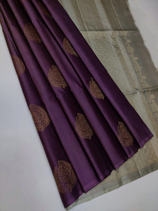 Surreptitious Purple Soft Silk Saree With Vivacious Blouse Piece