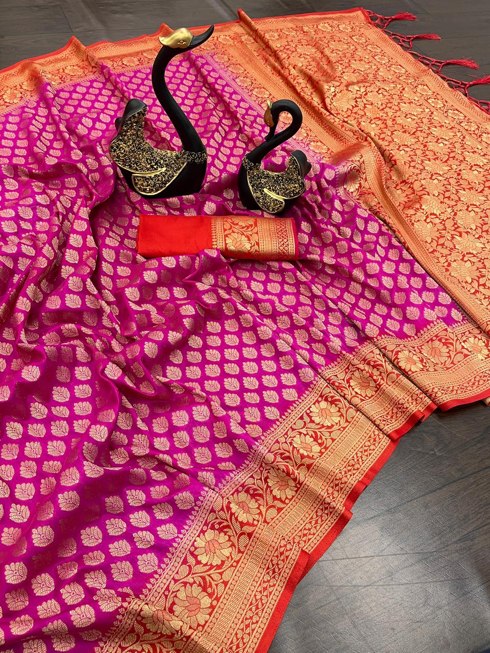 Seraglio Dark Pink Soft Banarasi Silk Saree With Exceptional Blouse Piece