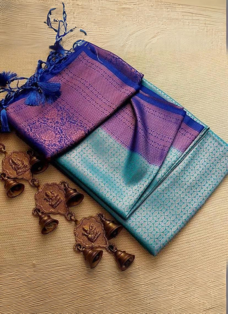 Efflorescence Firozi Kanjivaram Silk Saree With Elegant Blouse Piece