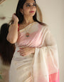 Quintessential White Cotton Silk Saree With Deserving Blouse Piece