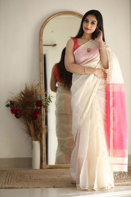 Quintessential White Cotton Silk Saree With Deserving Blouse Piece