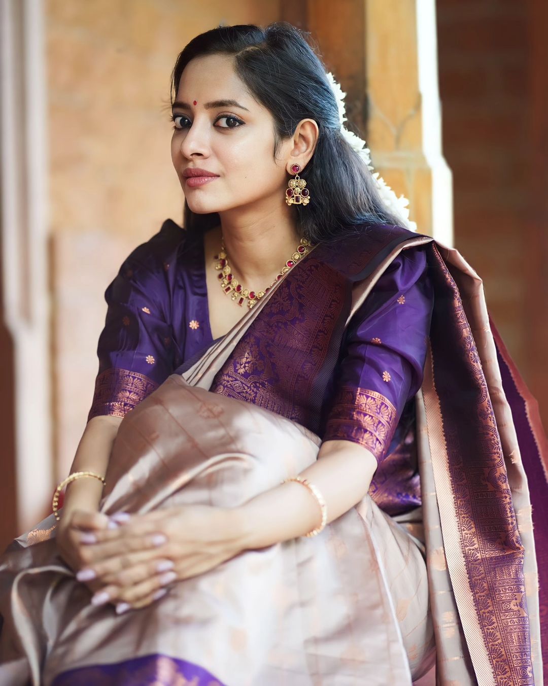 Outstanding Grey Soft Silk Saree With Felicitous Blouse Piece