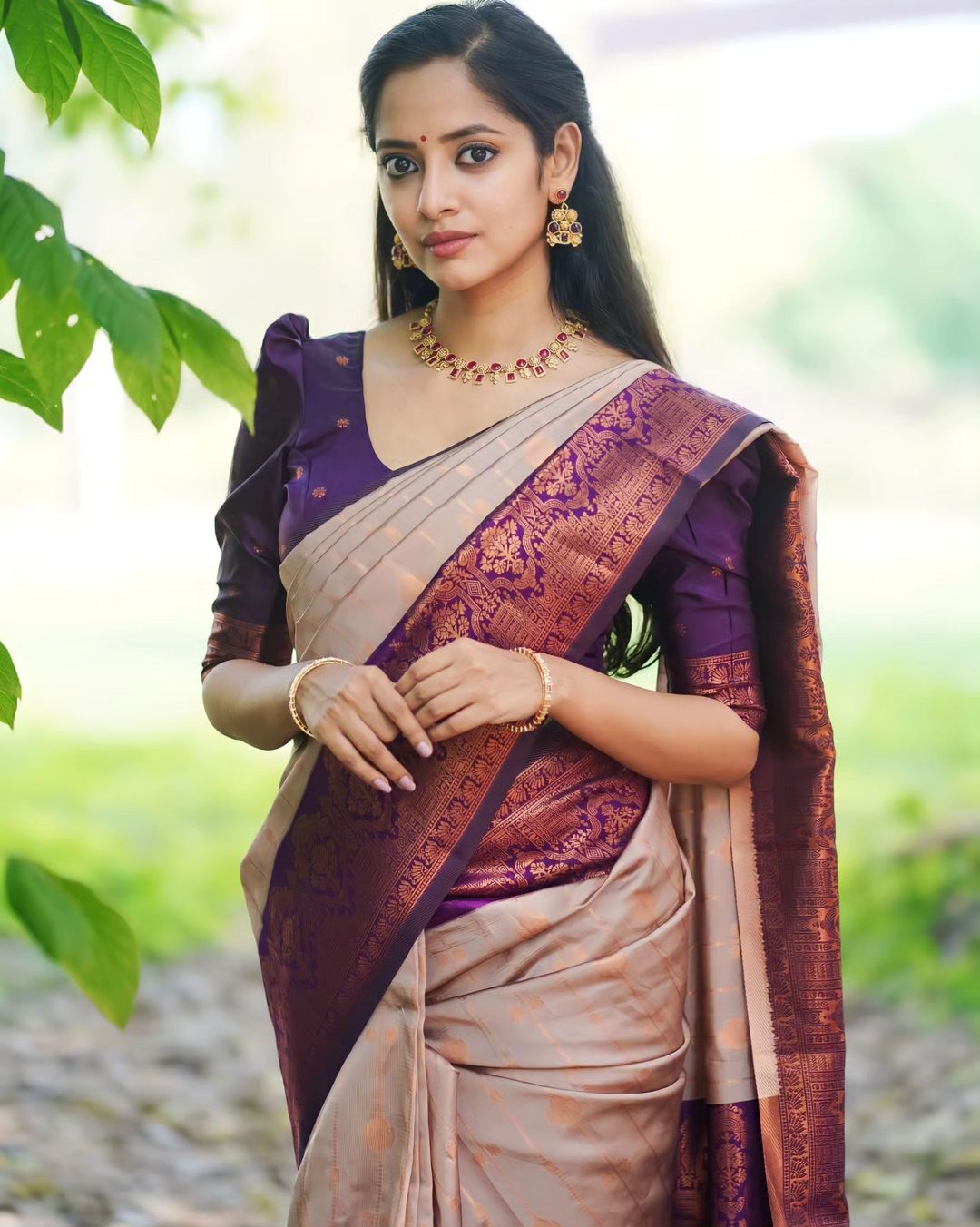 Outstanding Grey Soft Silk Saree With Felicitous Blouse Piece