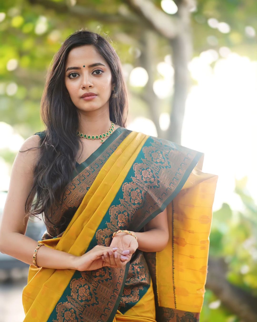 Phenomenal Yellow Soft Silk Saree With Enthralling Blouse Piece