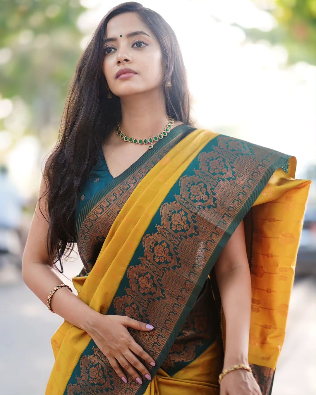 Phenomenal Yellow Soft Silk Saree With Enthralling Blouse Piece